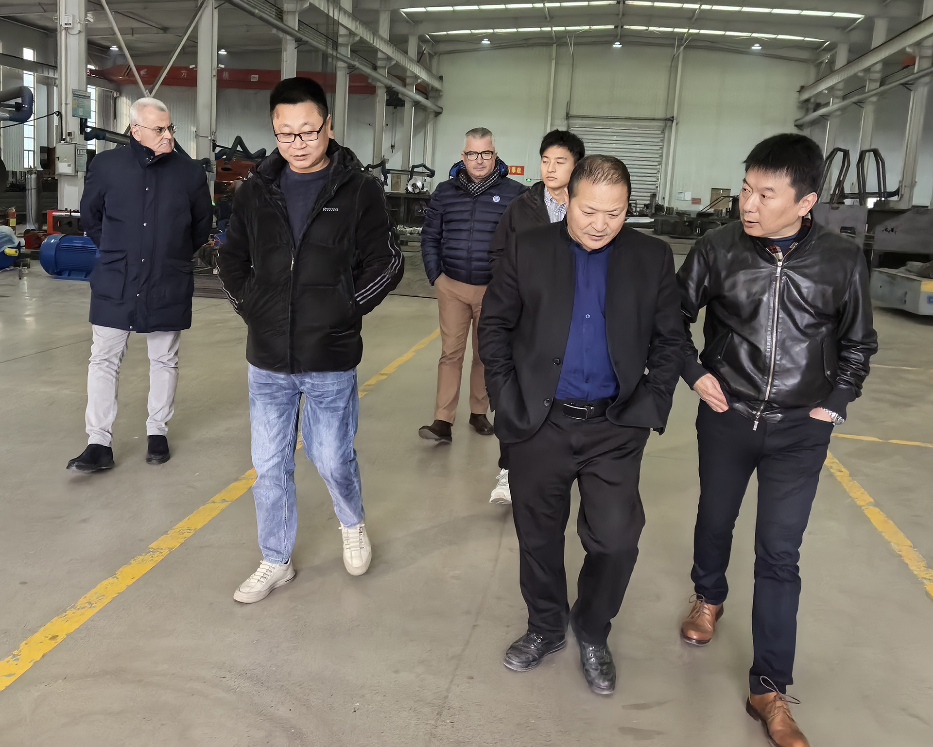 安裝人員出國調(diào)試 